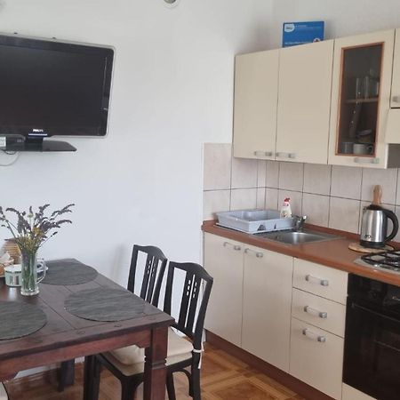 Apartmani Anna วีร์ ภายนอก รูปภาพ