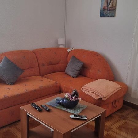 Apartmani Anna วีร์ ภายนอก รูปภาพ